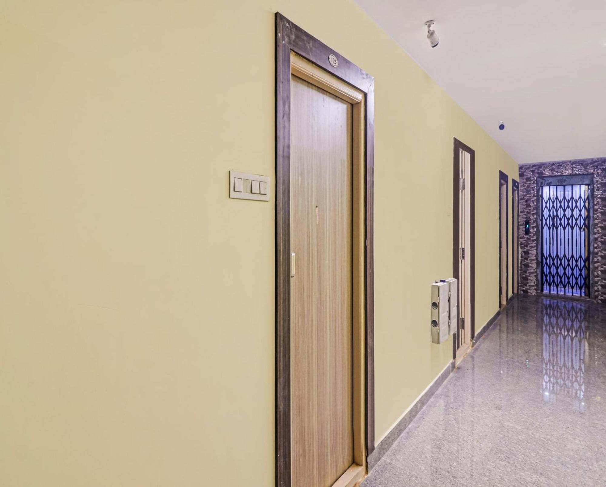 Super Hotel O Dsr Inn Near Nexus Haidarábád Kültér fotó